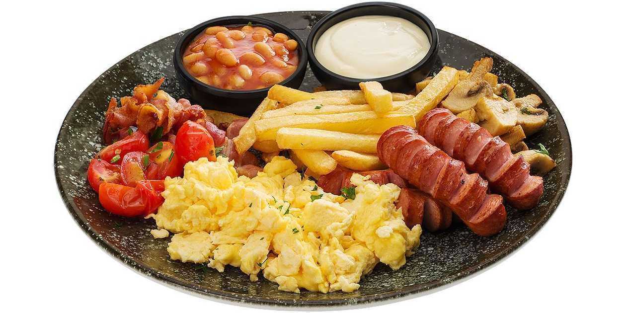 English breakfast with scrambled eggs