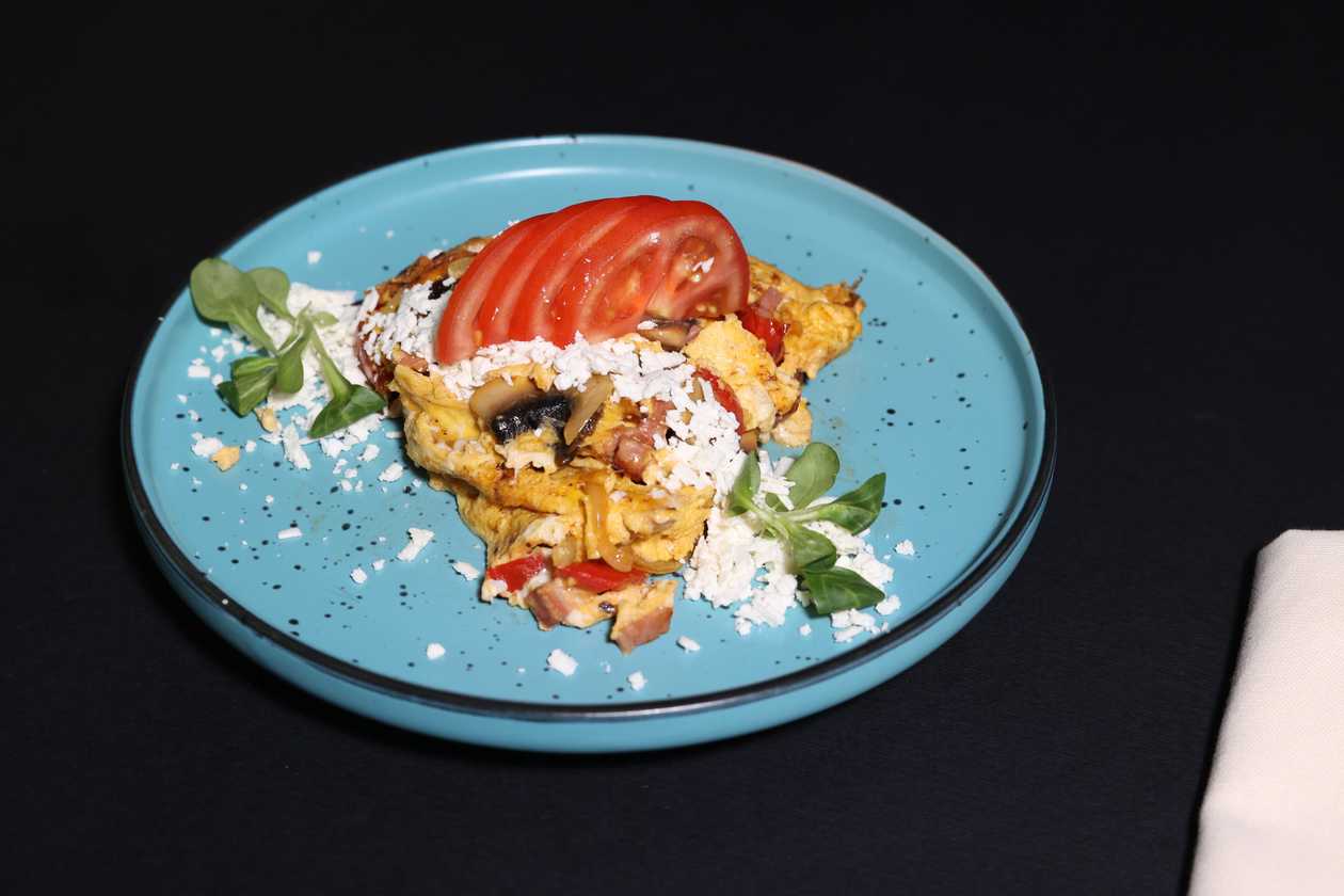 Omleta cu bacon si cascaval