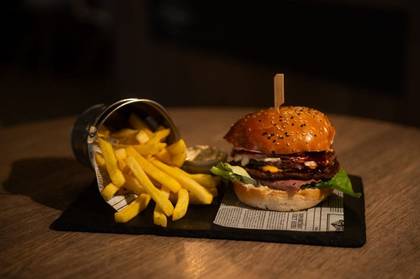 Sempre burger﻿ - D