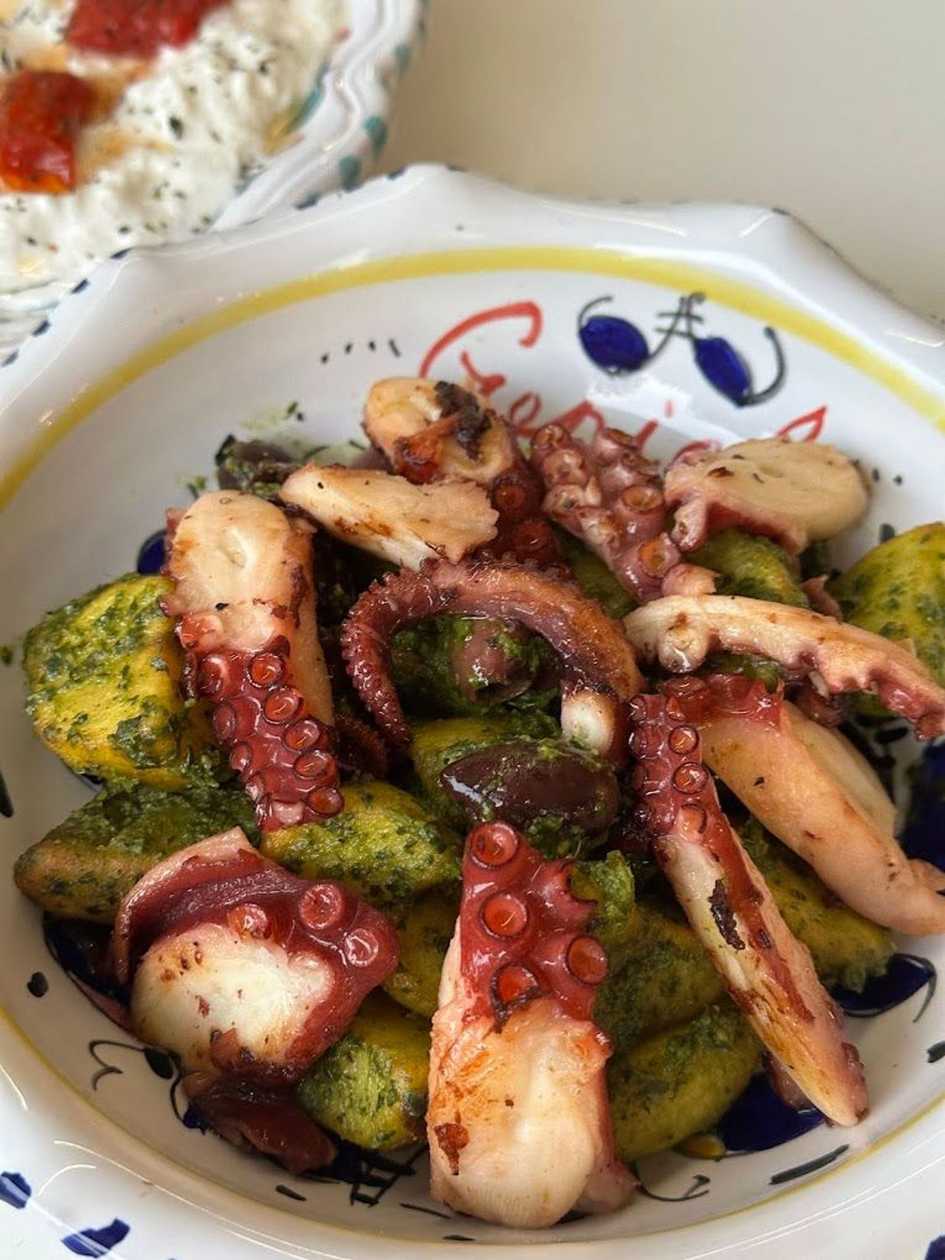 Salată de caracatiță