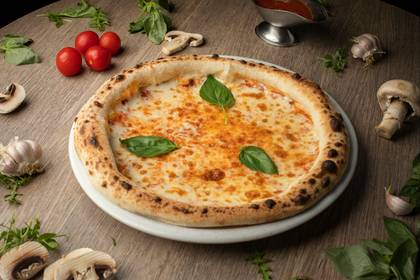 Pizza Margherita﻿  Ø 32cm - D