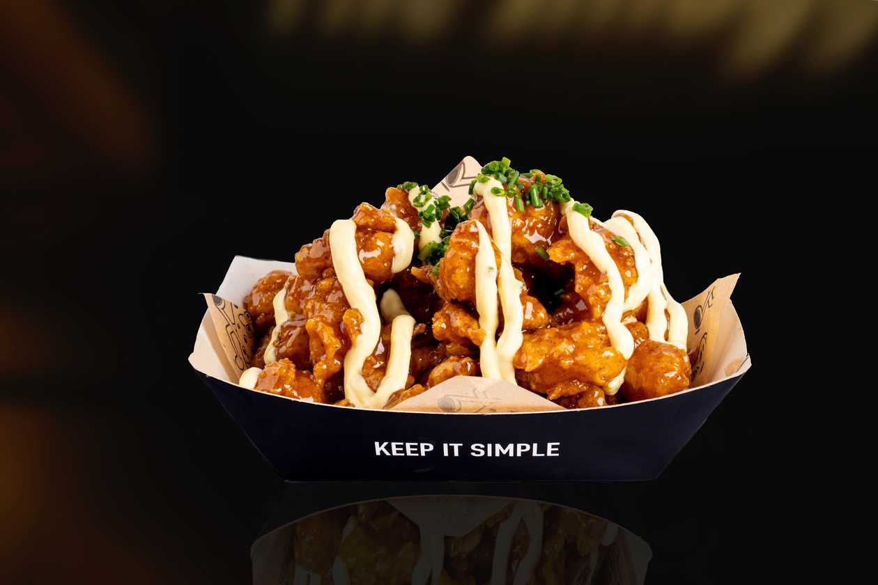 Mango sriracha popcorn chicken 🌶️