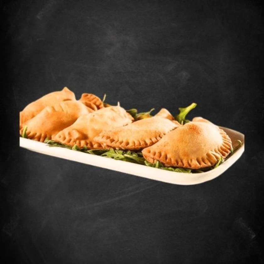 Sambousek with Minced Meat