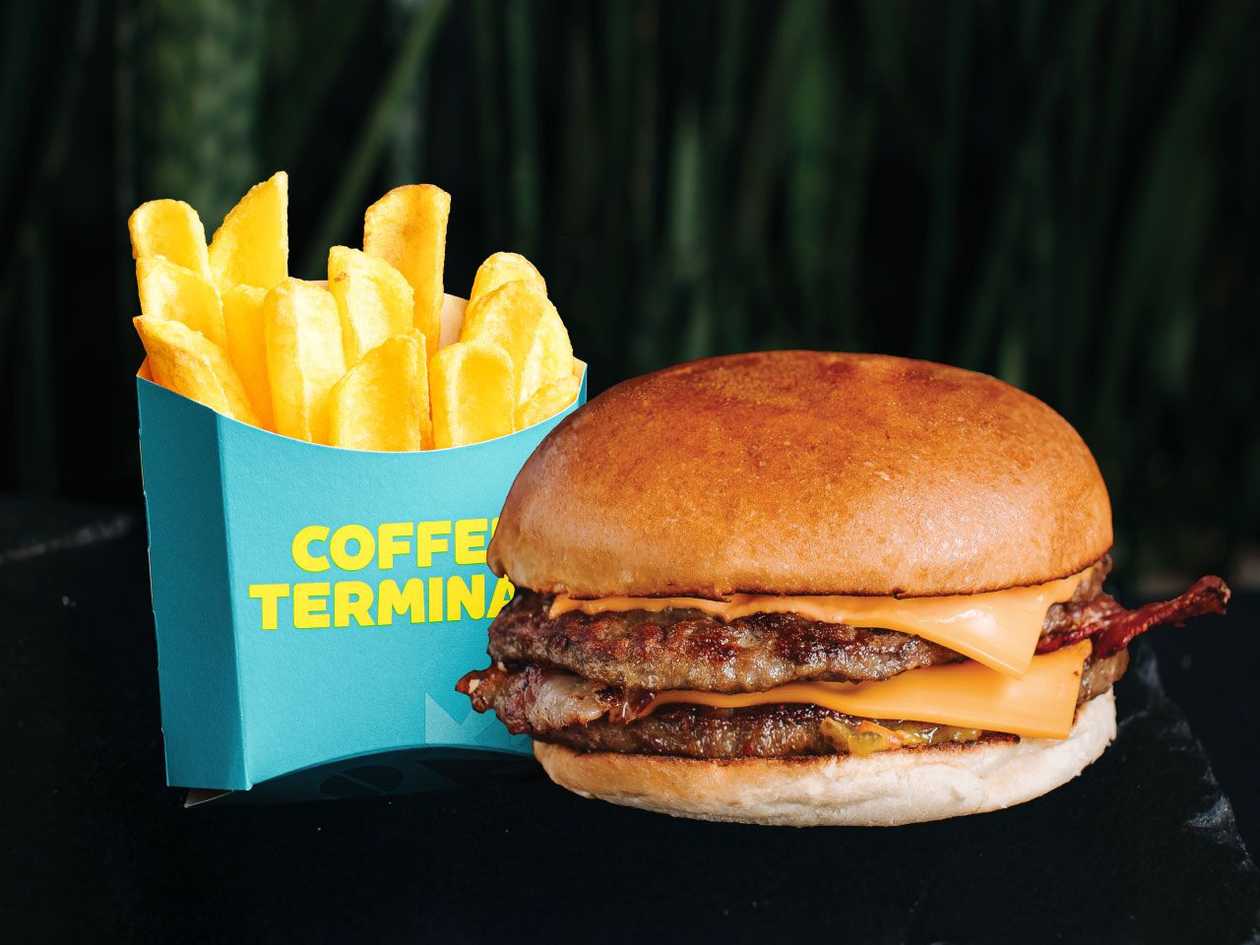 Double cheeseburger meal
