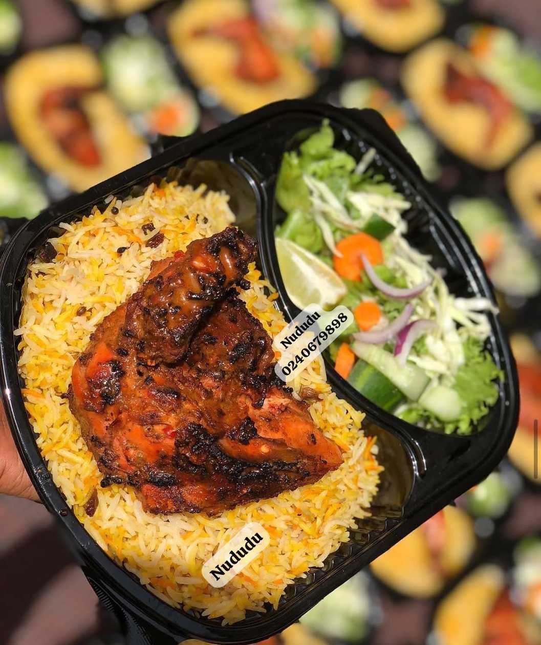 NUDUDU raisin rice with full chicken thigh