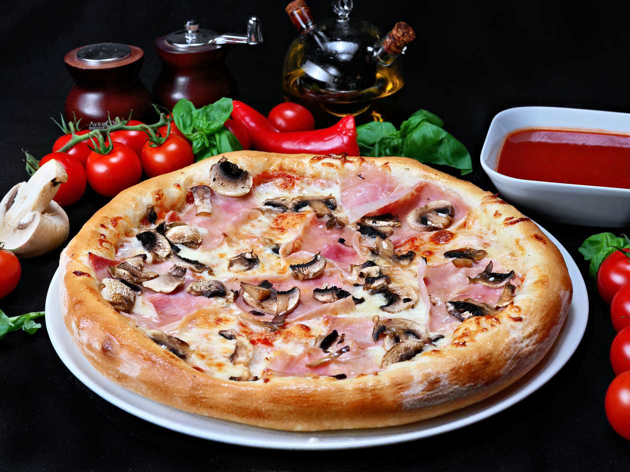 Pizza Prosciutto e funghi grande 45 cm
