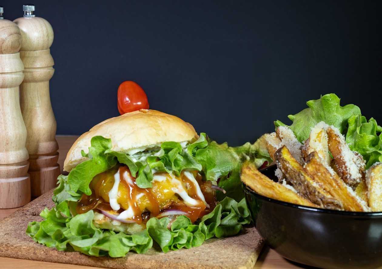 Hamburger Comod Meniu