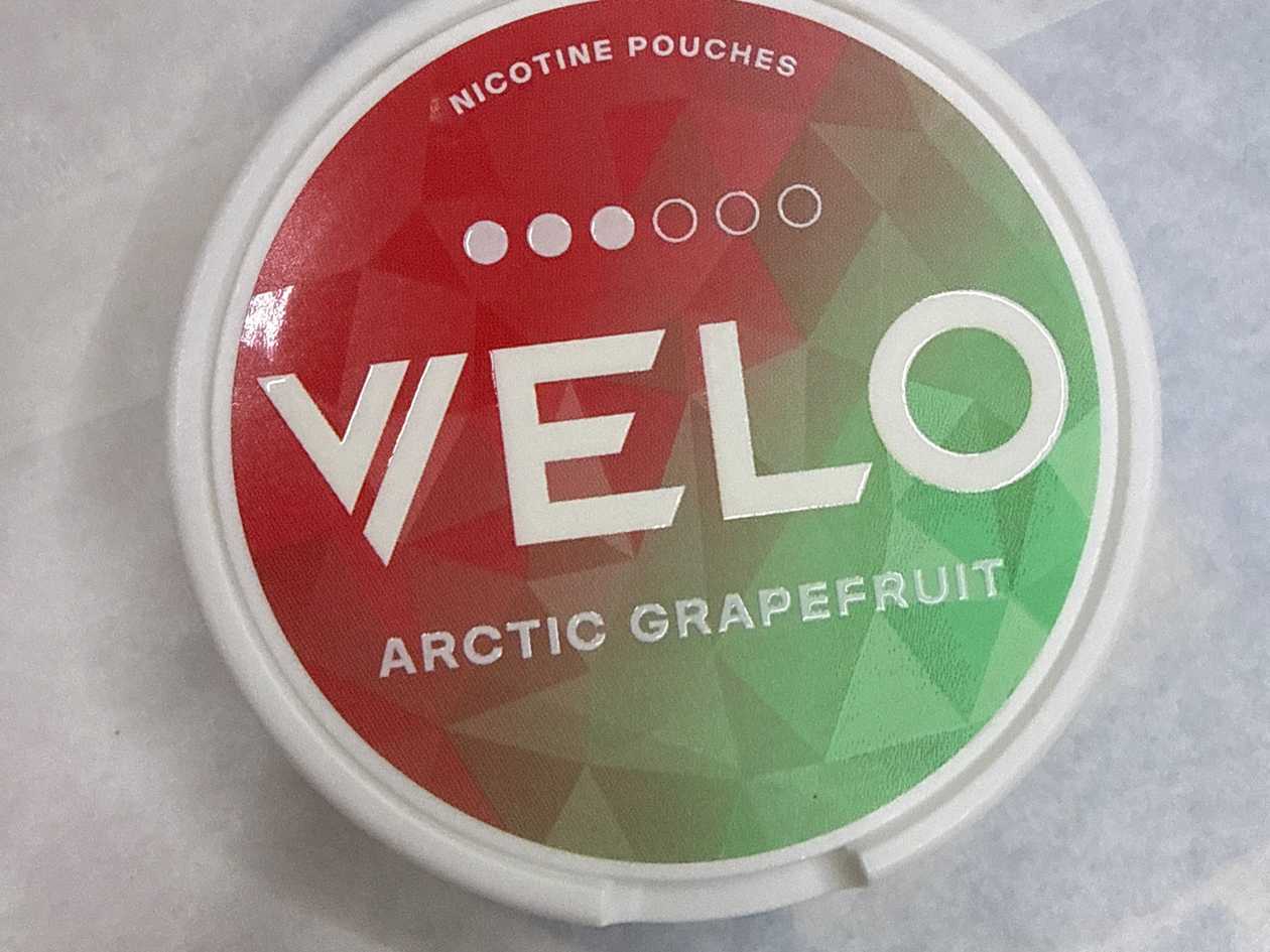 VELO ARCTIC GRAPEFRUIT NICOTINE POUCHES