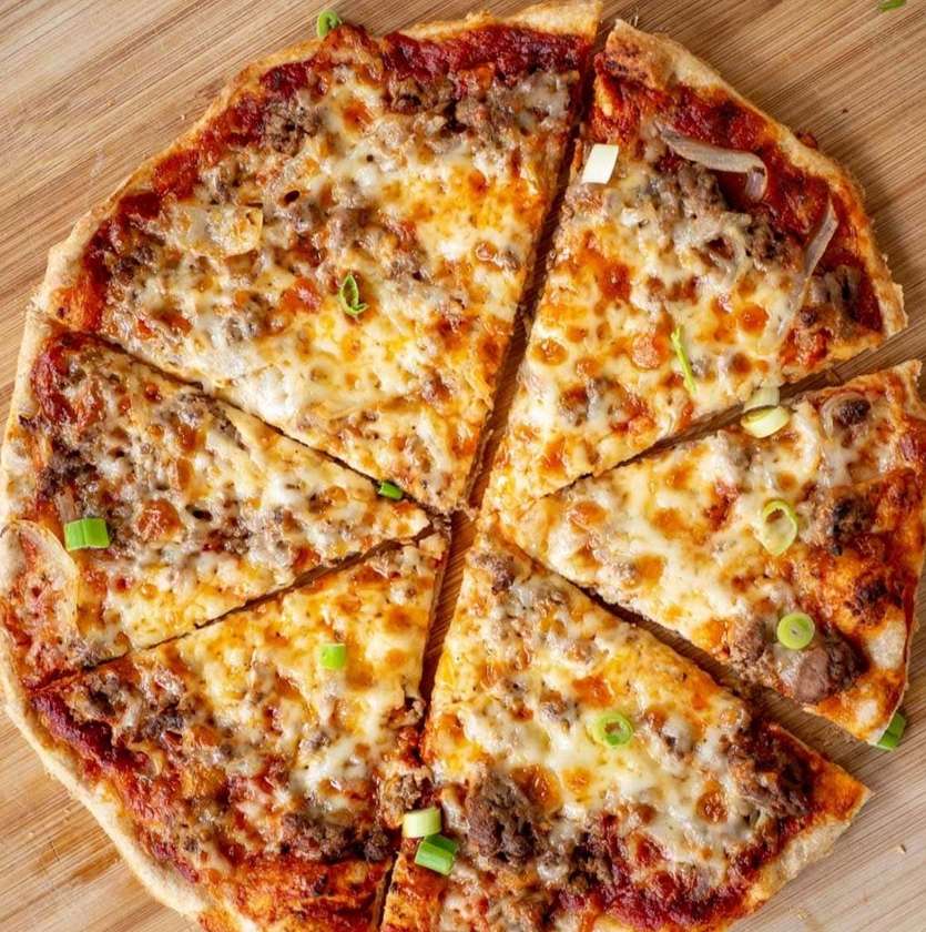 BEEF PIZZA (M)