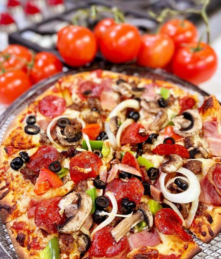 MEAT LOVERS PIZZA (M)