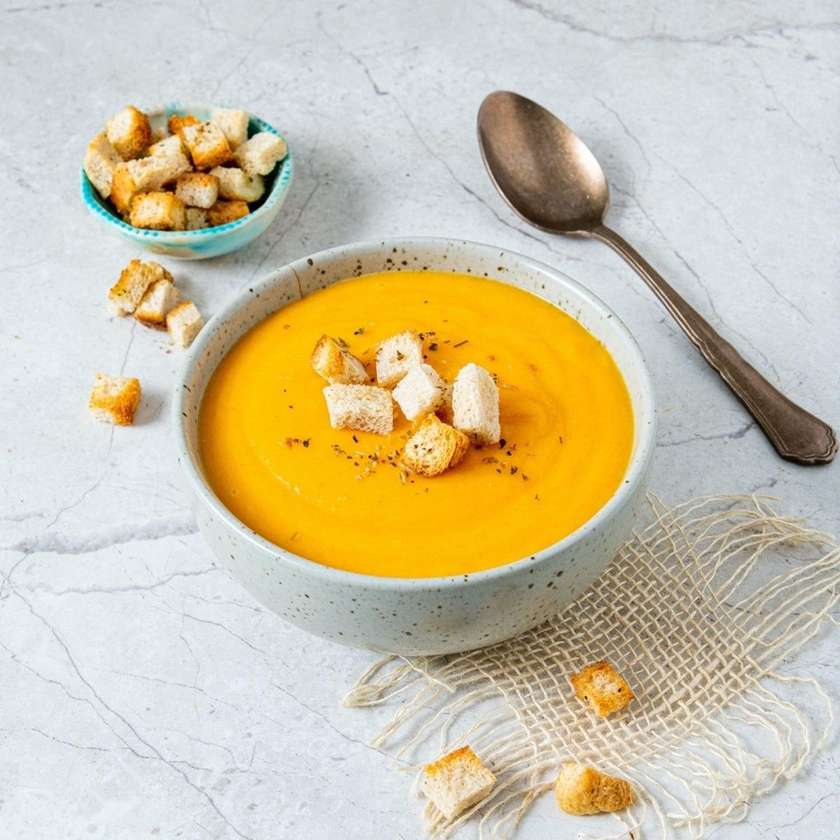 Vegetable Cream Soup with Croutons