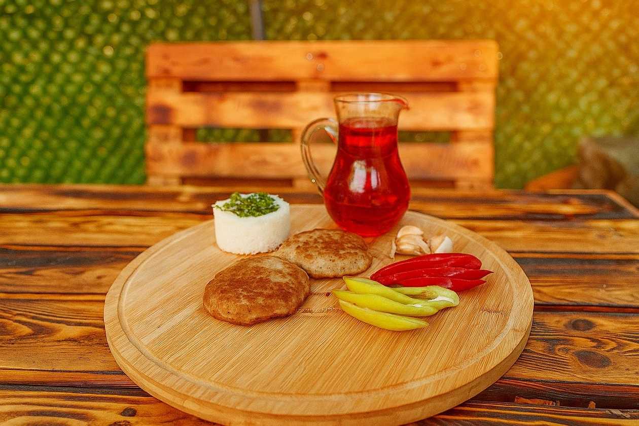 Fish cutlet rice garnish