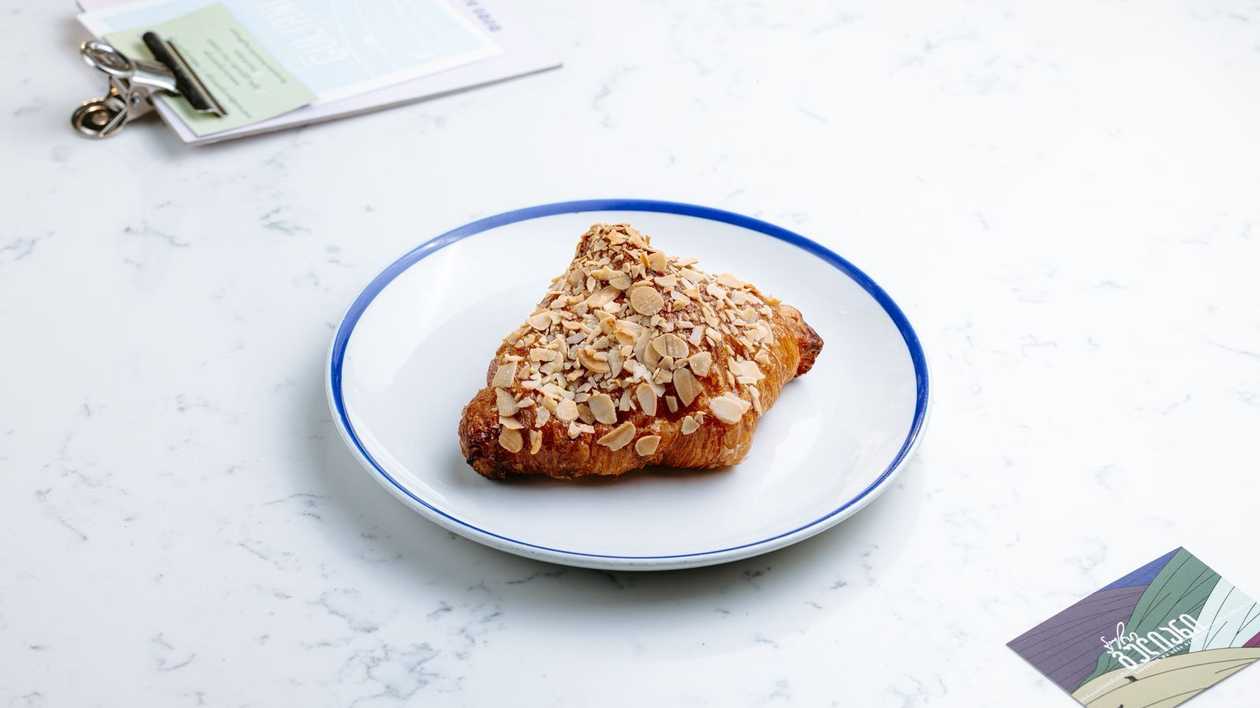 Croissant with almond cream