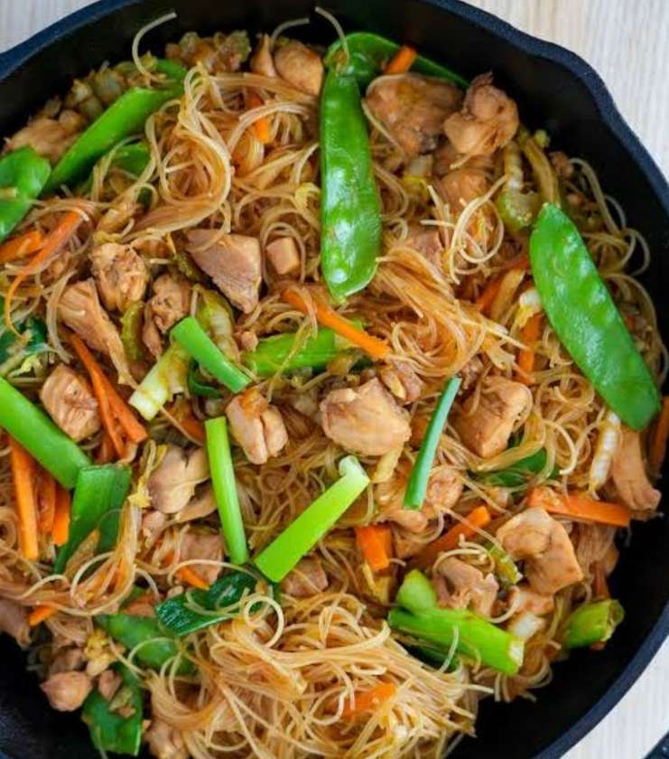 SPICY BEEF NOODLES    (PASTA OR INDOMIE )