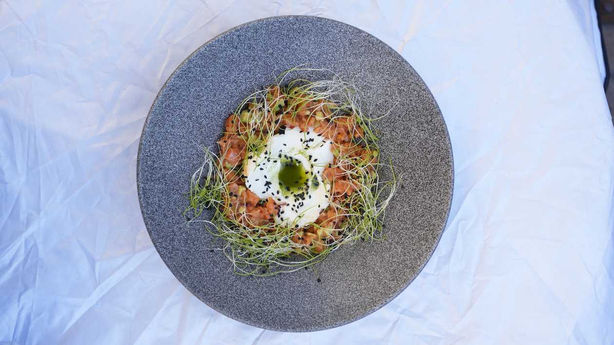 Salmon Tartare with Cream Cheese