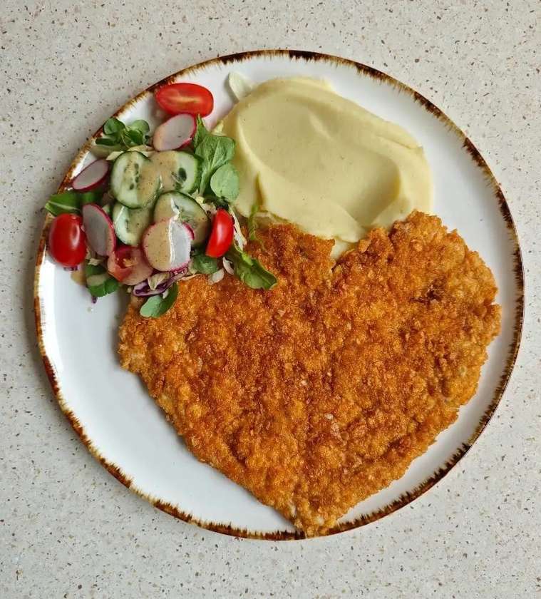KOTLET SCHABOWY