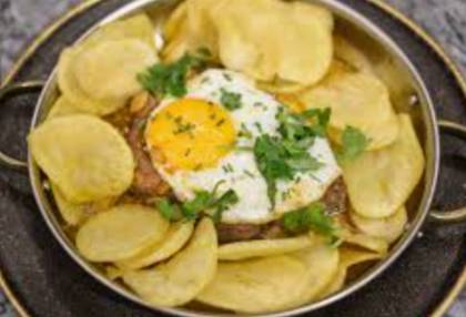 Portuguese-Style Tuna "Bitoque" with French Fries and Fried Egg