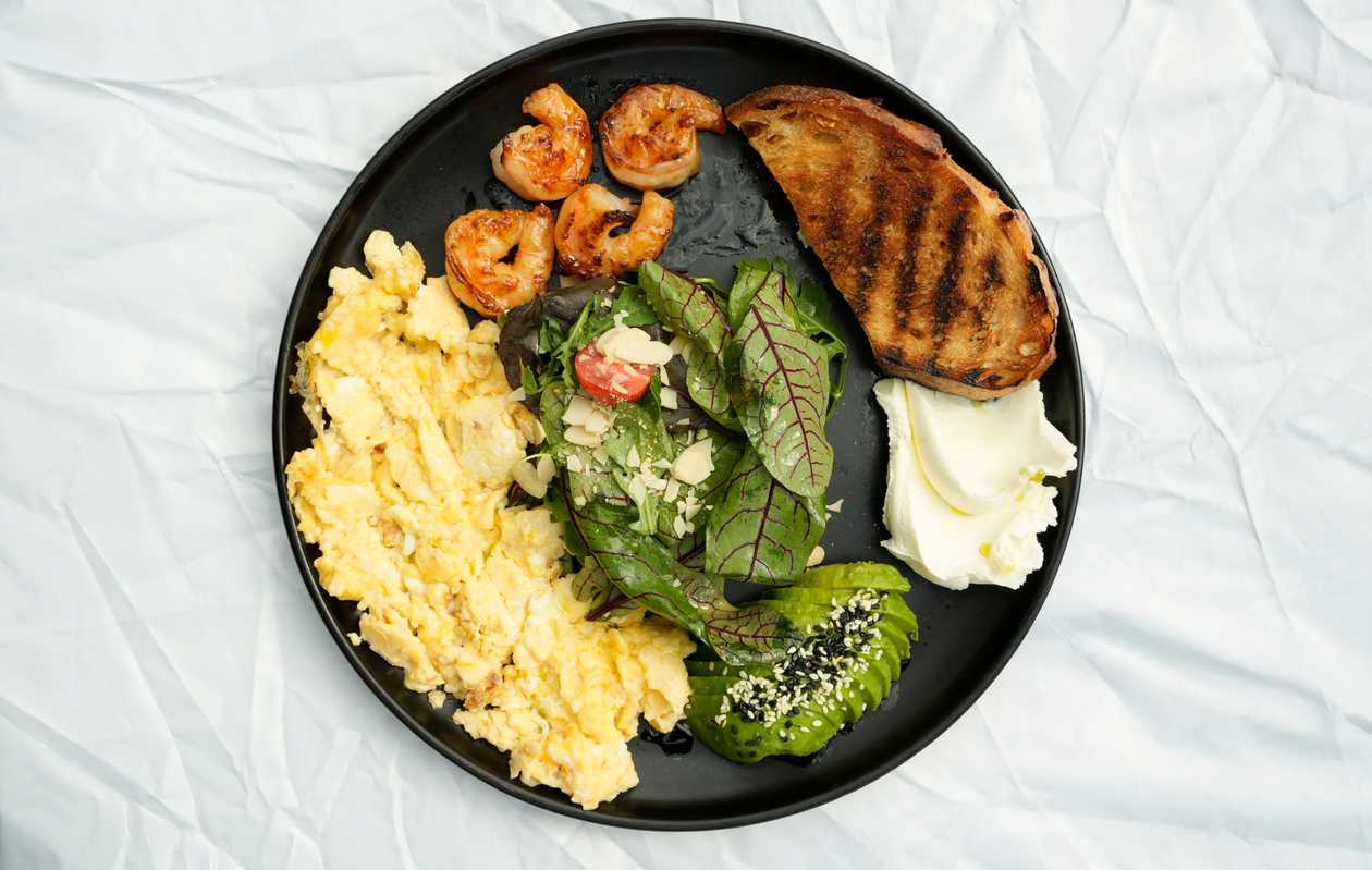 Scrambled Eggs with Shrimp and Avocado