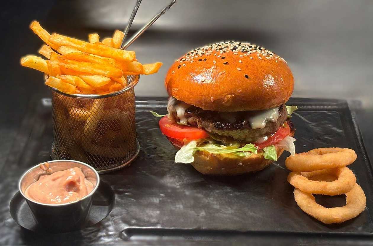 Gorgonzola beef burger