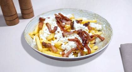 French Fries with Pancetta and Cheese 250 Gr.