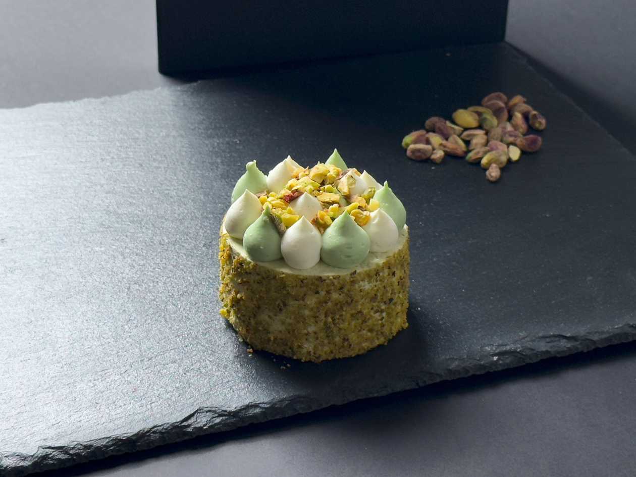Kyiv pistachio cake