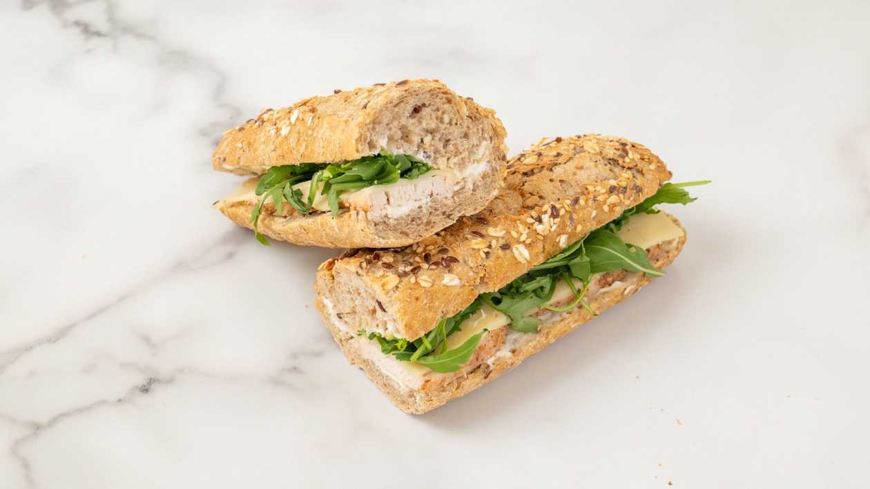 Тонкий цыпленок и сливочный сыр