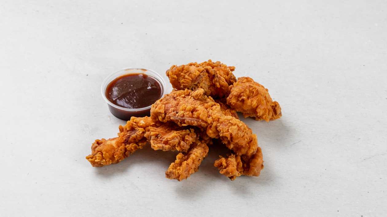 4ks. Louisianské kuřecí stripsy+ omáčka