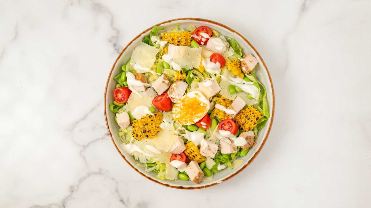 Салат Цезарь с Кацу без панировки