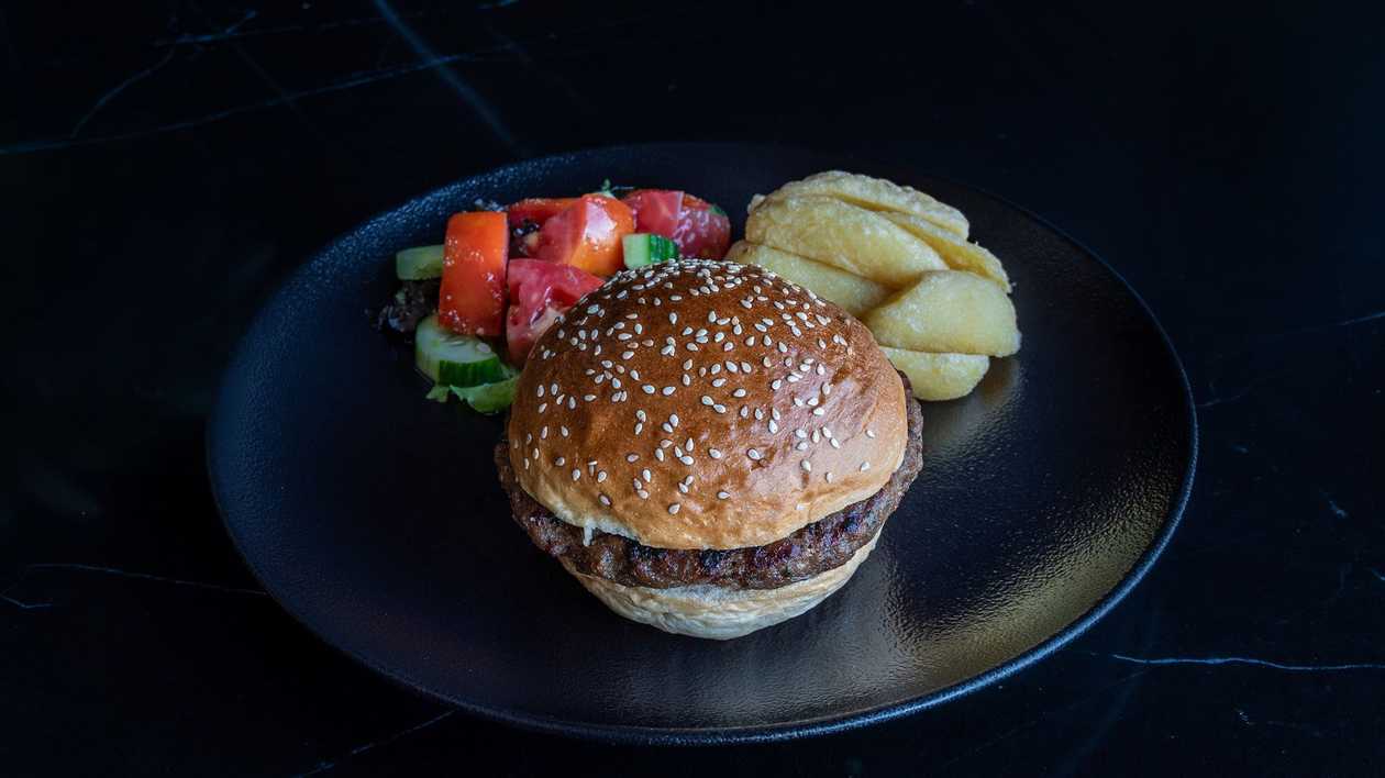 Burger & Chips