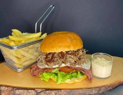 🎁 2x1 - Rib Burger + French Fries