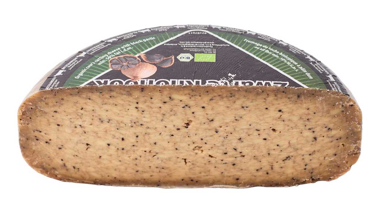 Ekologiczny ser krowi z czarnym czosnkiem Kaandorp 150g