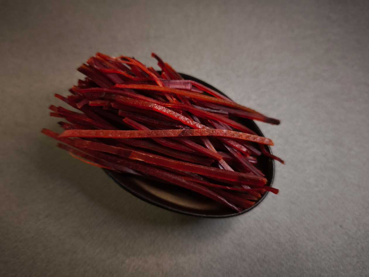 Vürtsikas kuivatatud punane kalmaar 50g