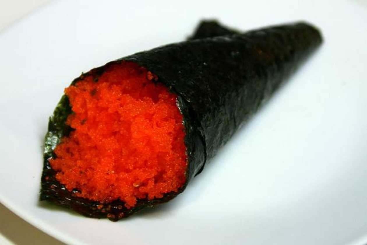 Tobiko Temaki