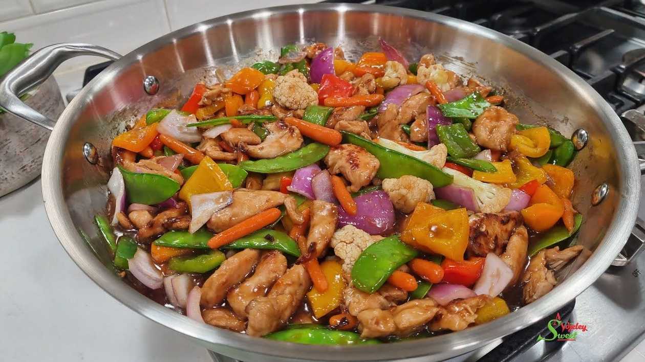 Chicken in Vegetable Sauce