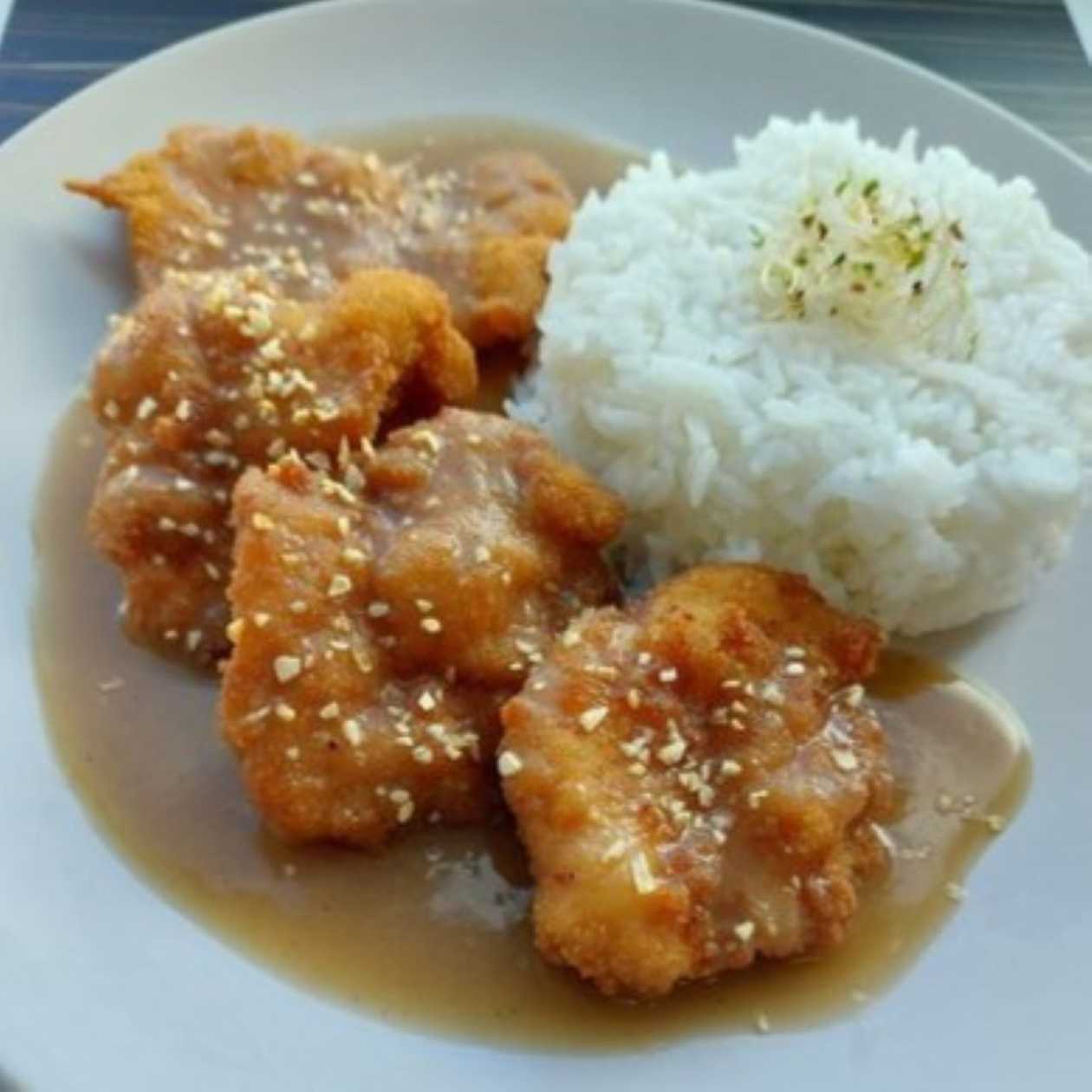 Nädala pakkumine: krõbekana gravy kastmes