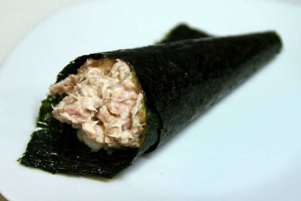 Cooked Tuna Temaki