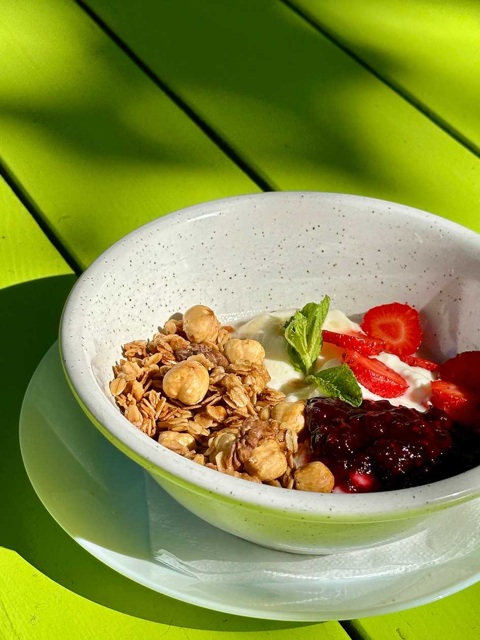 Granola parfait