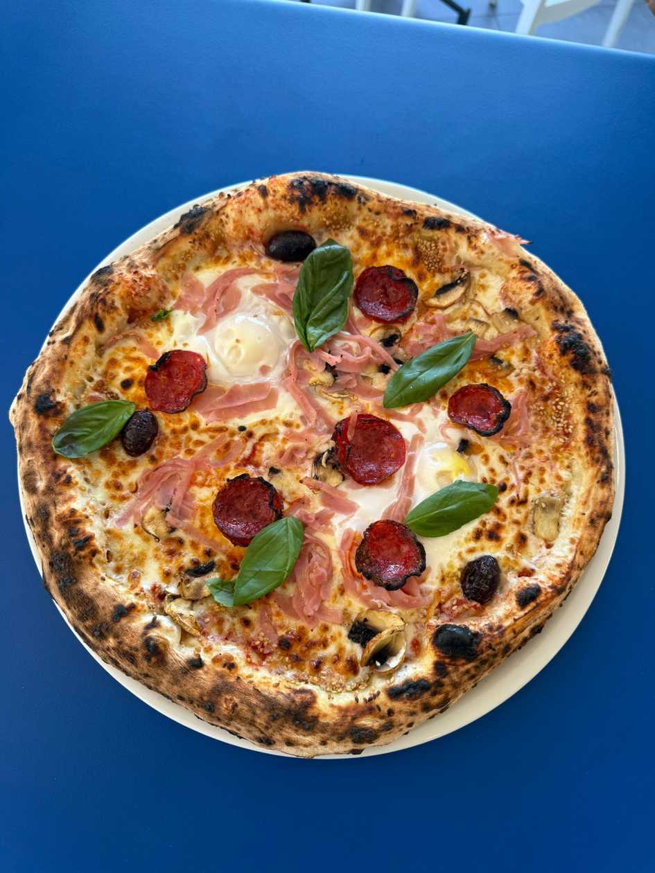 Topo Farmhouse Pizza