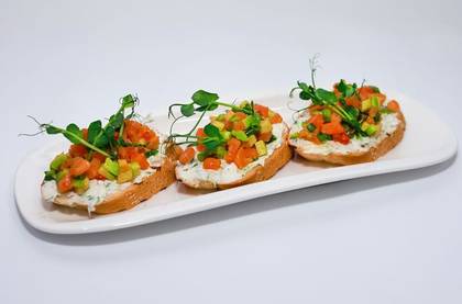 Bruschetta with Tartare and Salmon