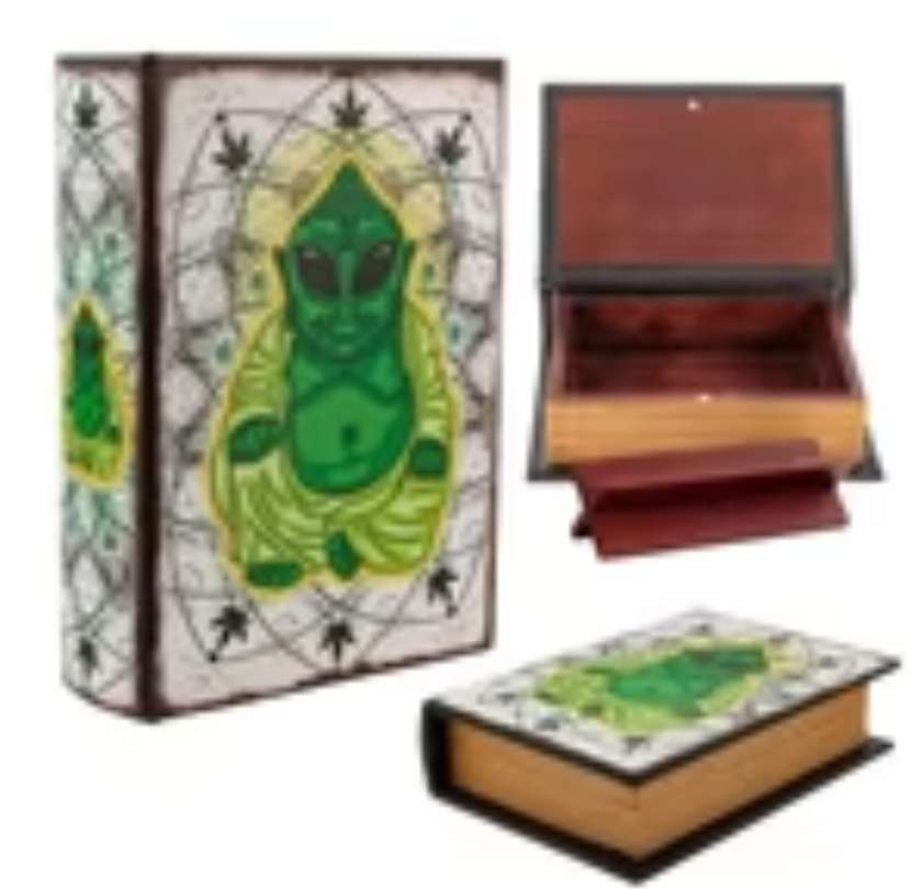 Livro de Madeira – Alien Buddha