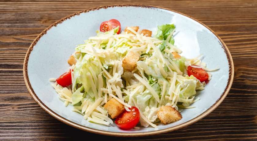 Krevetli Sezar Salatı