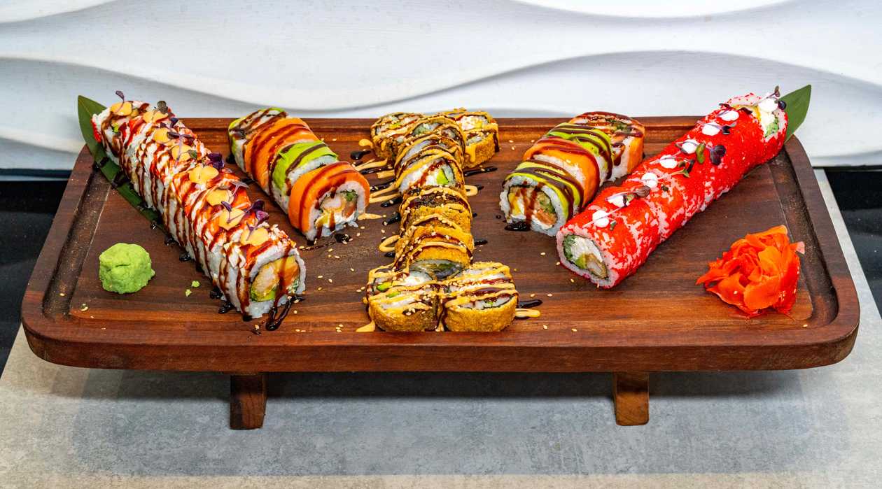 Royal Mix Set - 34 Pieces