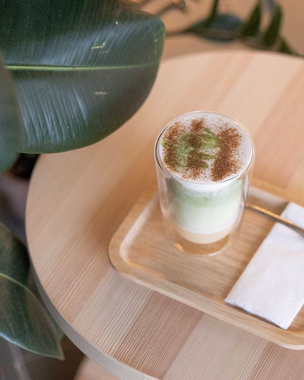 GRUSZKOWA MATCHA LATTE MACCHIATO