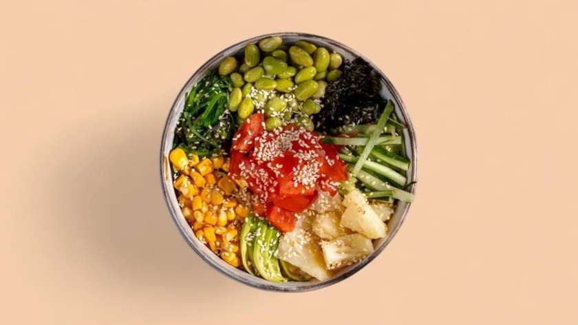 Poke with vegetables