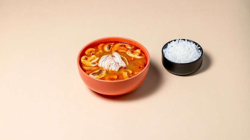 Tom Yum with chicken + rice