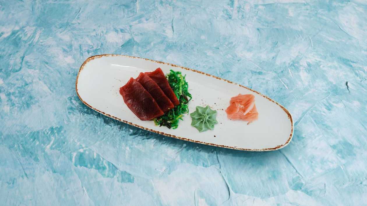 Sashimi bluefin tuna