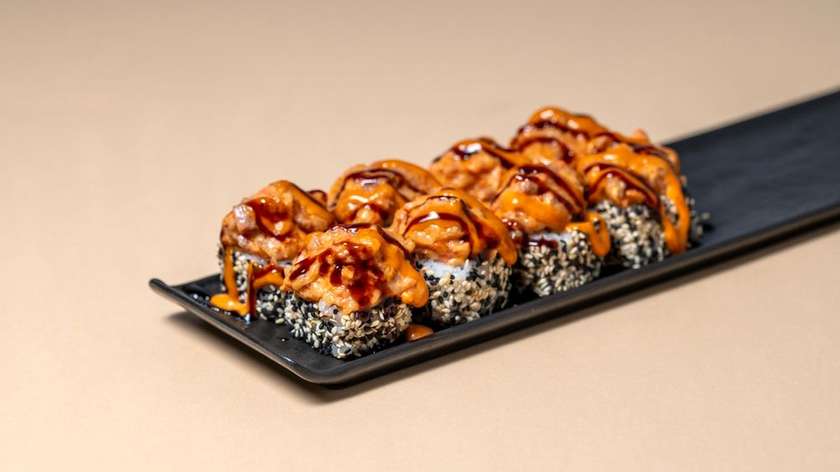 Baked salmon roll