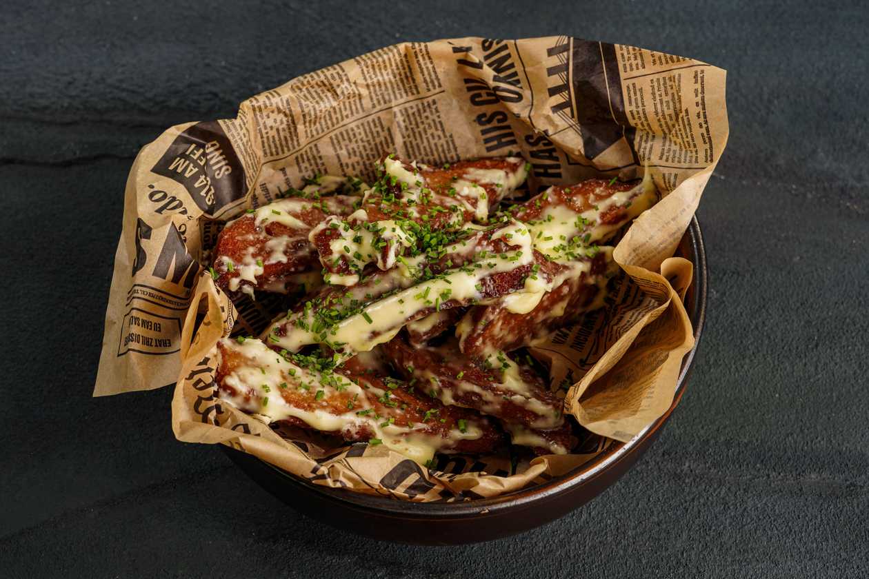 Fried bread with garlic parmesan sauce