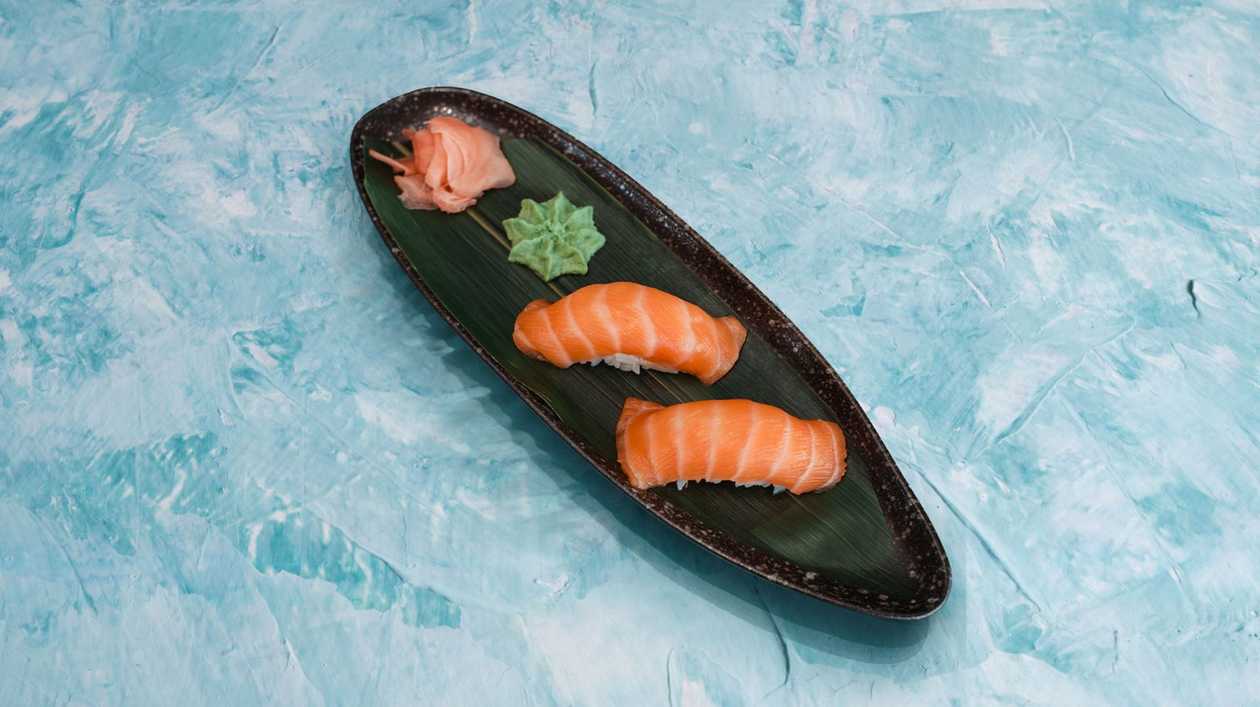 Nigiri salmon