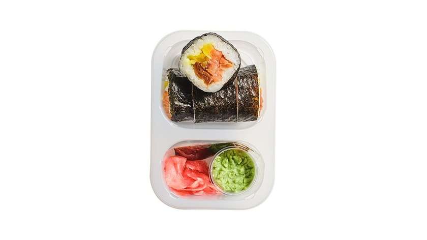 Futomaki z wędzonym łososiem